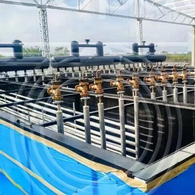 Σύστημα ice bank για αποθήκευση ψυκτικής ενέργειας σε βιομηχανική ψυκτική εγκατάσταση